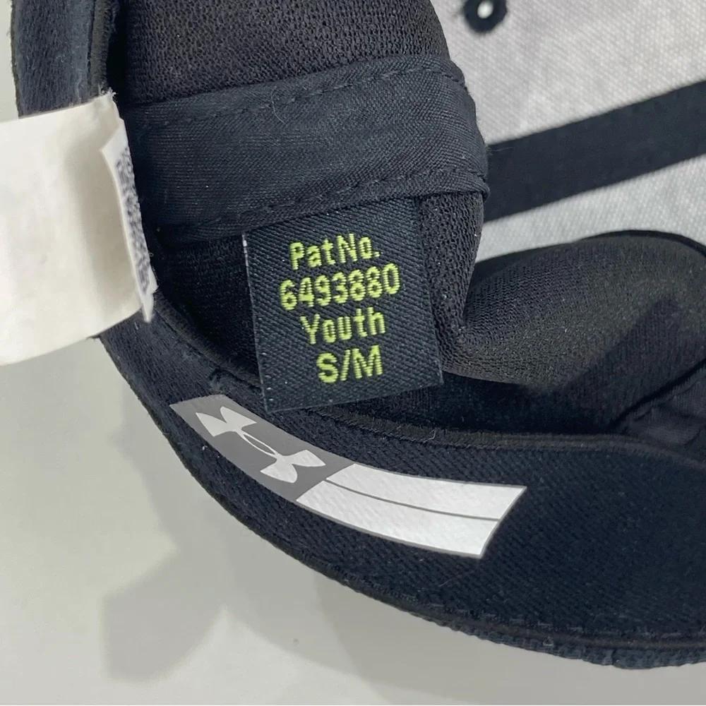 Under Armour brand page Youth Classic Baseball fit Hat Cap S/M
